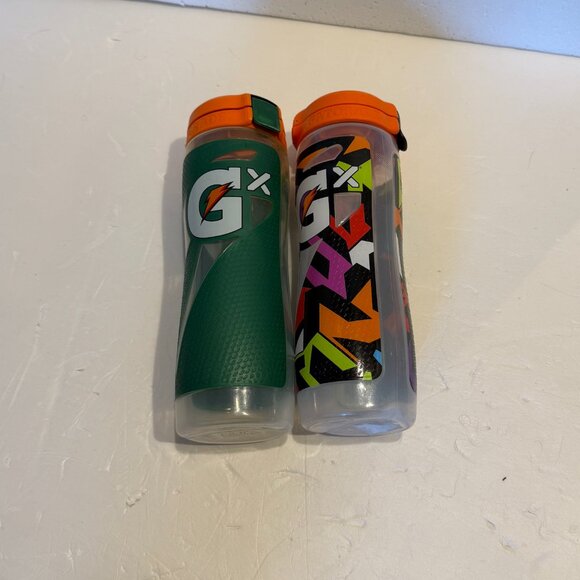 Lot of 2 Gatorade Gx Squeeze Bottle 30 Oz Multi Limited Edition Graphic Gym - Picture 1 of 9